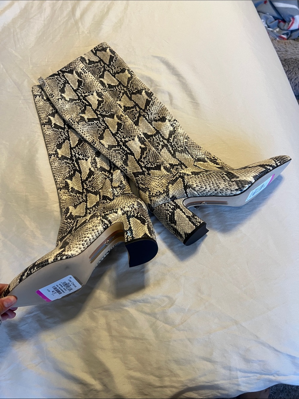 NWT Sam Edelman Sylvia Boots - Picture 6 of 7
